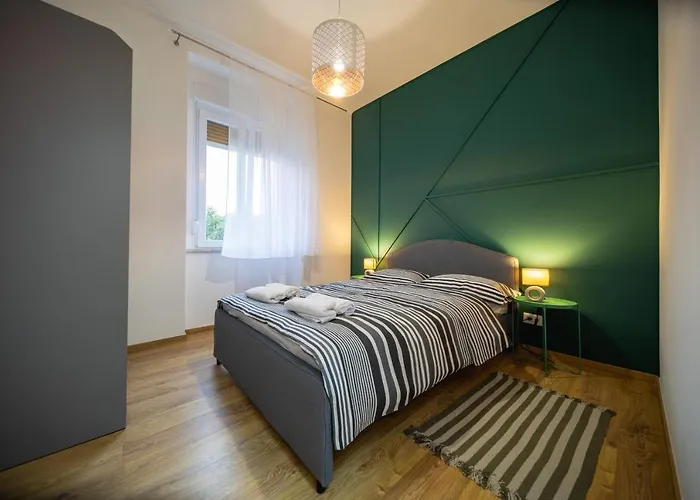 Brunea Apartamento *